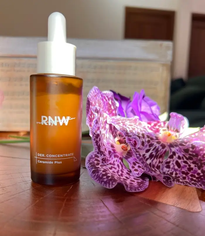 RNW Der. Concentrate Ceramide Plus Serum orchid