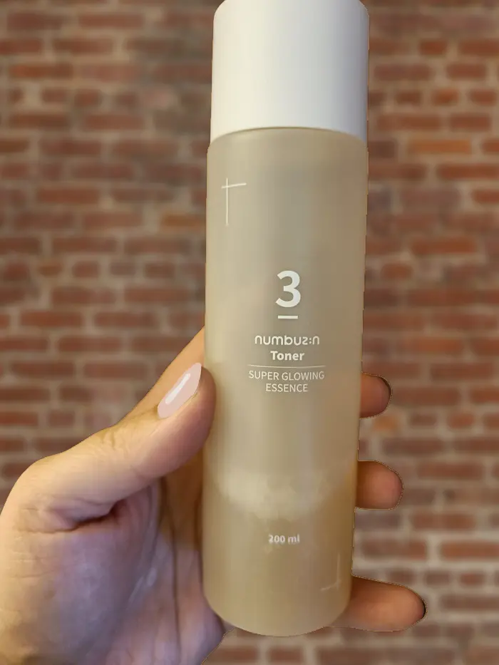 numbuzin No.3 Super Glowing Essence Toner