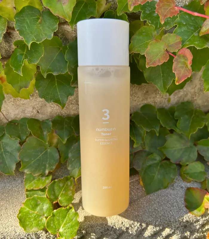 Numbuzin No.3 Super Glowing Essence Toner