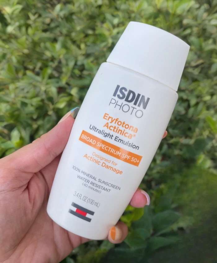 The Best Sunscreen to Use with Tretinoin - ISDIN Eryfotona Actinica Daily Lightweight Mineral SPF 50+